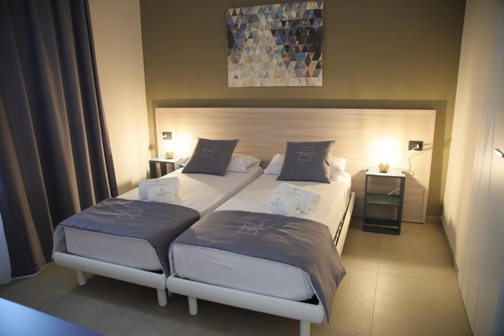 Letto con cuscini Valenti Rooms & Relax